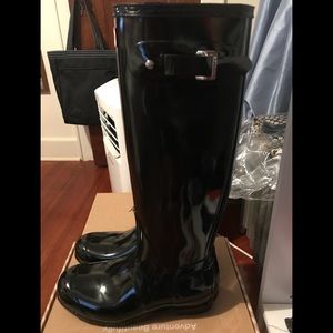 Hunter boots size 8